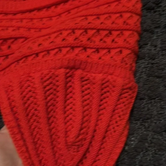 NWOT Shein crochet crop top - Picture 4 of 4